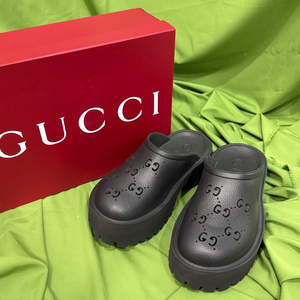 Gucci Women's Black Sandals